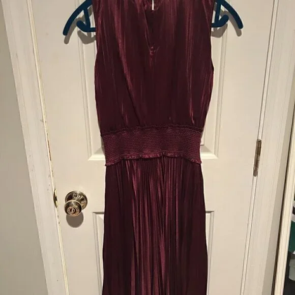 Nanette by Nanette Lepore Pleated Maroon Cocktail Dress Size 4 Elegant Party - Picture 2 of 11